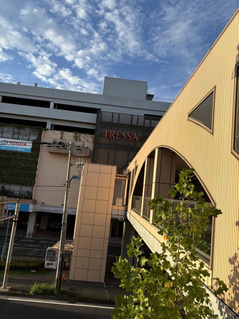 トレッサ横浜外観